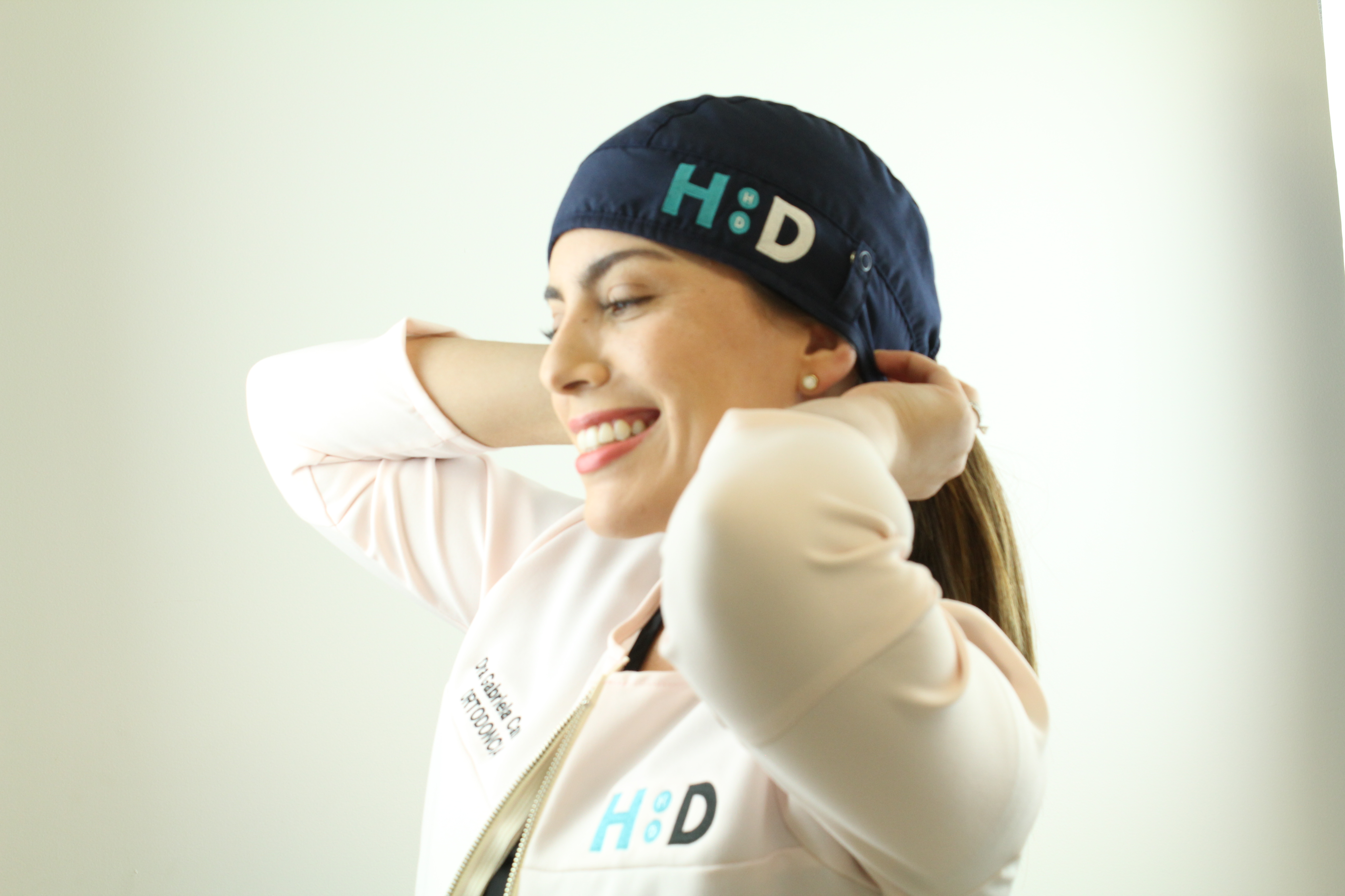 Dra. Gaby Cantú - Dentista Principal